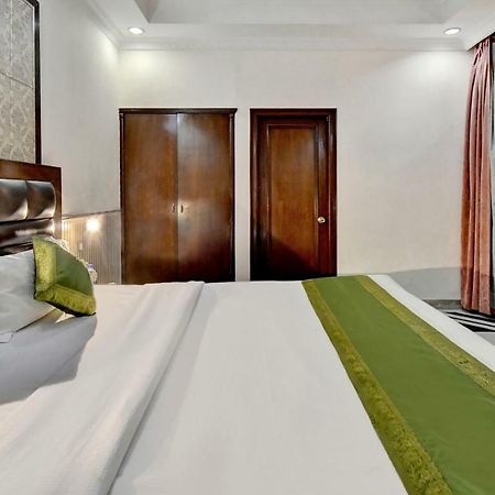 Treebo Trend Corporate Inn Chandīgarh Buitenkant foto