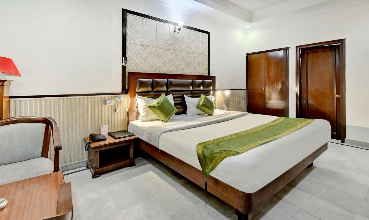 Treebo Trend Corporate Inn Chandīgarh Buitenkant foto