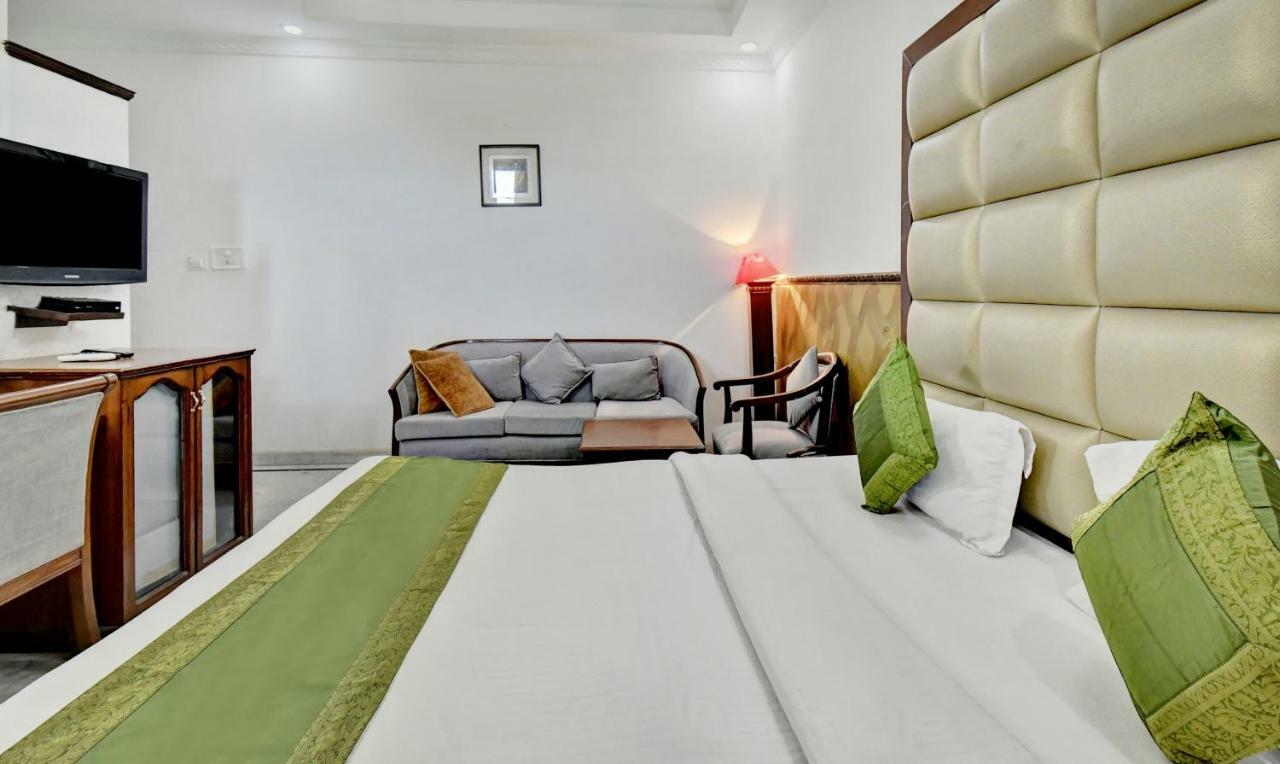 Treebo Trend Corporate Inn Chandīgarh Buitenkant foto