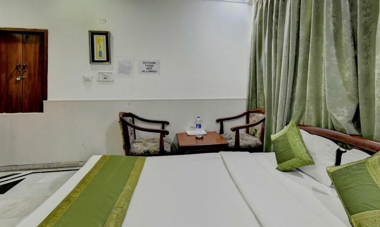 Treebo Trend Corporate Inn Chandīgarh Buitenkant foto