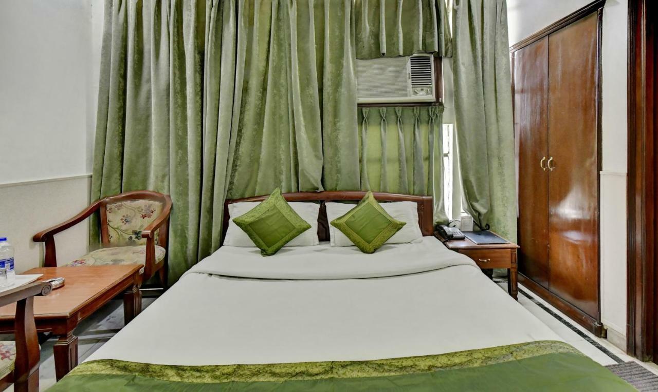 Treebo Trend Corporate Inn Chandīgarh Buitenkant foto