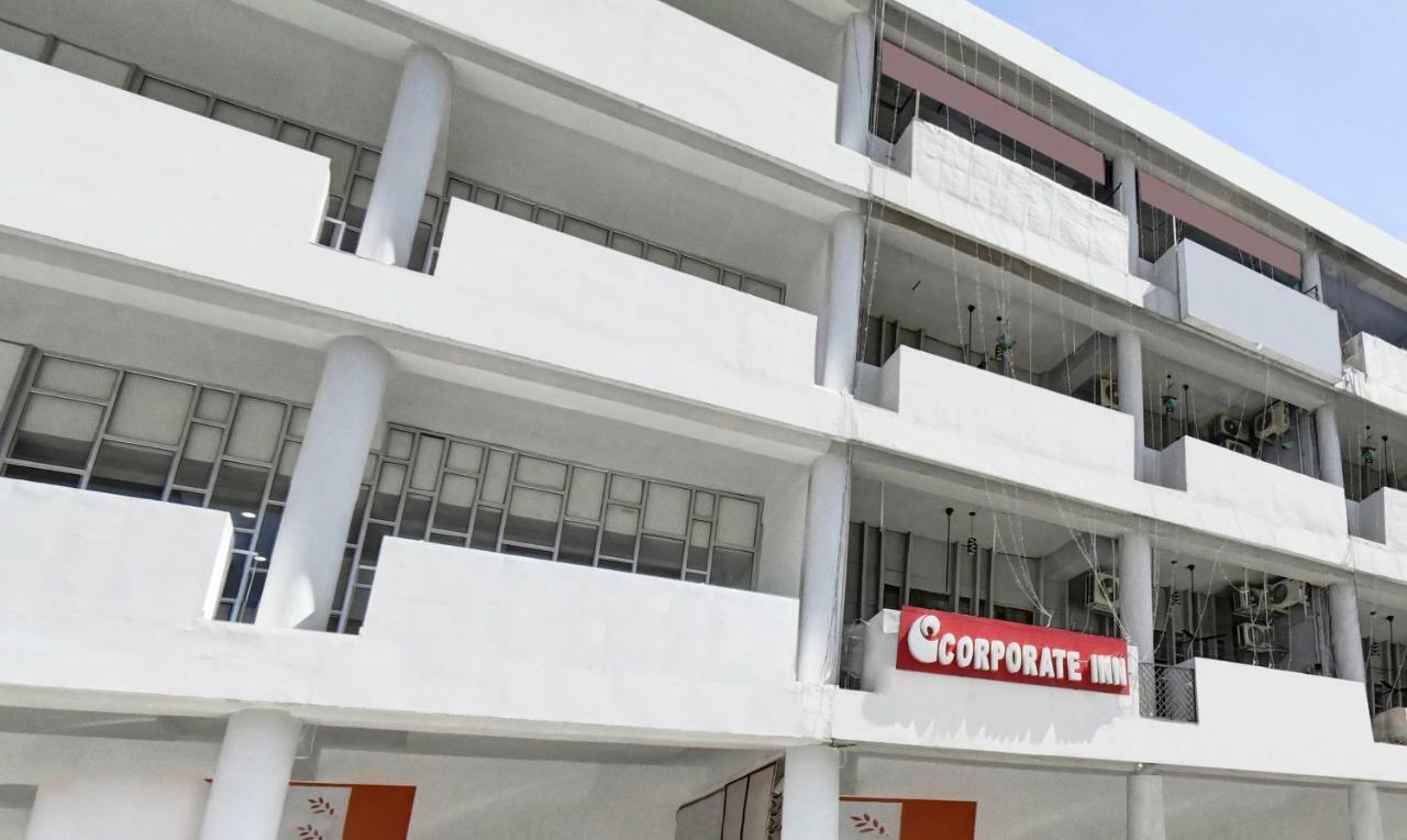 Treebo Trend Corporate Inn Chandīgarh Buitenkant foto
